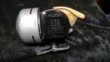 Vintage PFLUEGER 532 Akron Spin Casting Spinning Fishing Reel