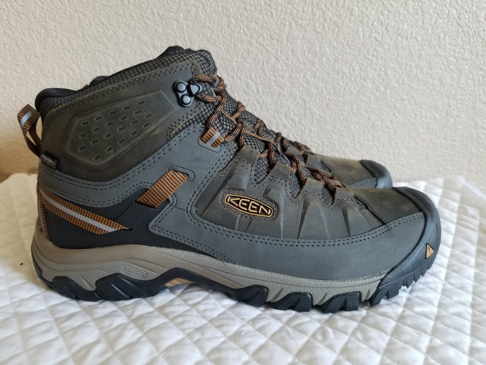 Nuovi stivali impermeabili medi da uomo Keen Targhee III. Taglia 13