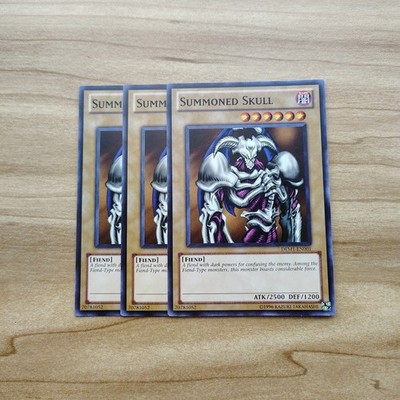 Summoned Skull 3x - Near Mint - Full Playset - DEM1-EN001 - Yugioh!