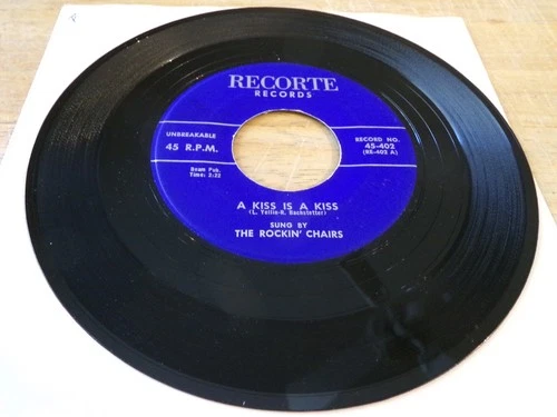 The Rockin' Chairs 45 - A Kiss is a Kiss - Recorte 45-402