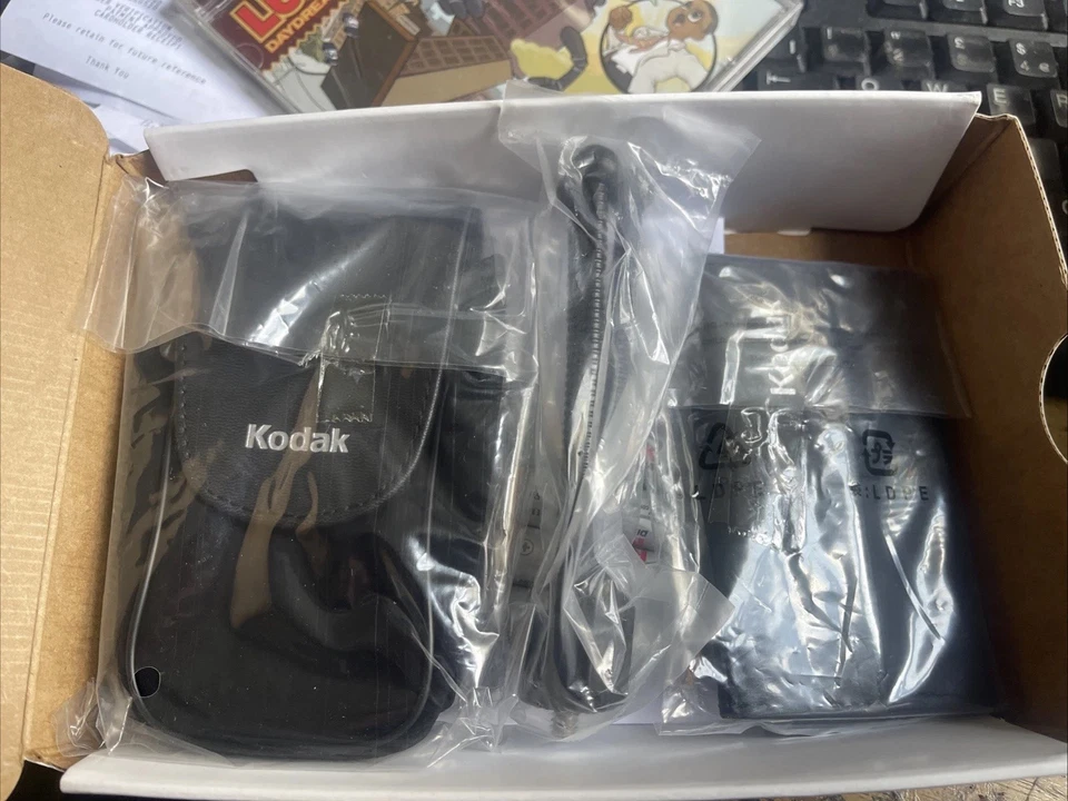 Kodak Camera Starter Kit For EasyShare Digital Cameras CRV3 - Image 4 of 4