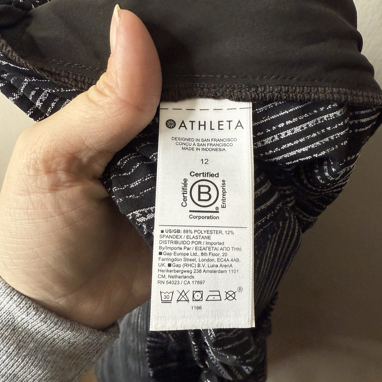 Athleta Black White Arrival Drawstring Pull On Ou… - image 5