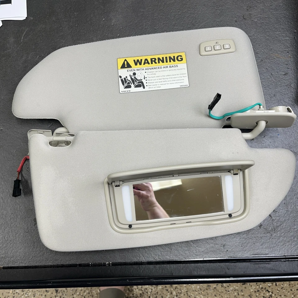 Parasol izquierdo y derecho Volvo XC90 2003-2006 topo con abridor de puerta de garaje Foto 4 de 4