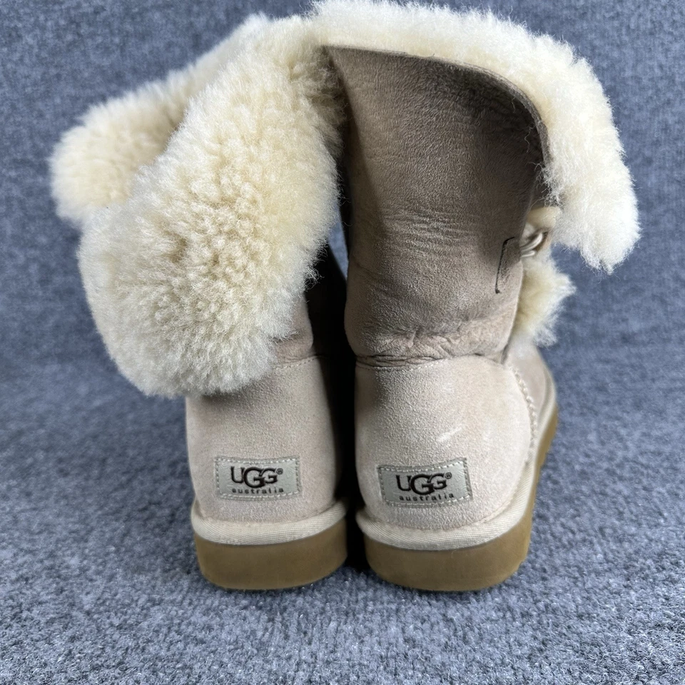 Botas Ugg Australia Para Mujer Talla 9 5803 Tobillo Bailey Botón Cuero Piel de Oveja Foto 3 de 4