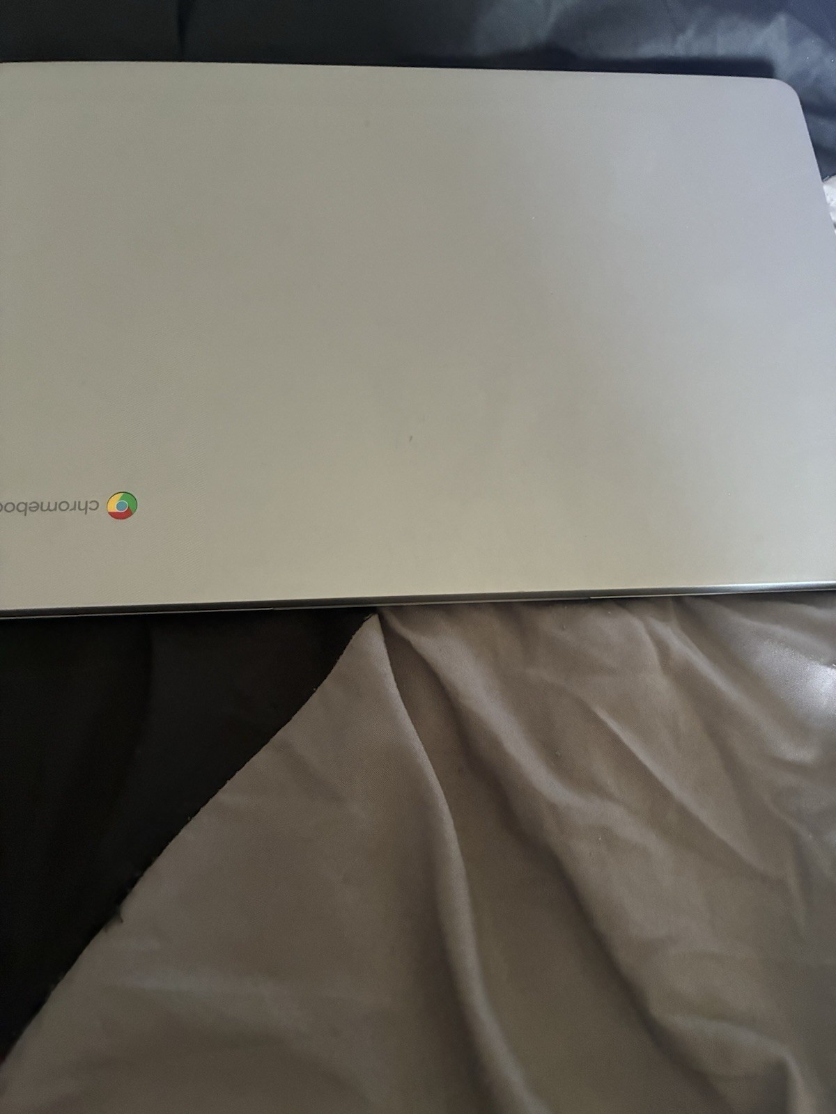 Google Chromebook 15.6" Silver Intel Celeron 4GB 32GB eMMC FHD Chrome OS