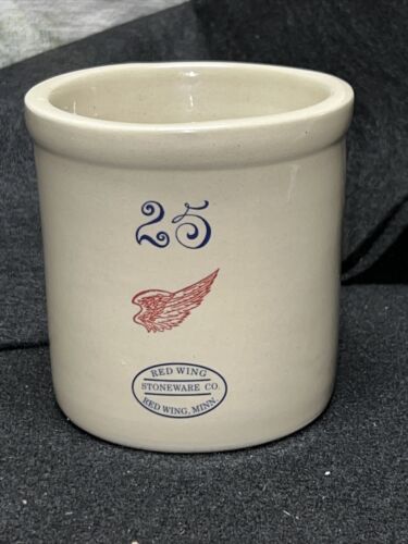 red-wing-stoneware-commemorative-miniature-25-gallon-crock-roseau