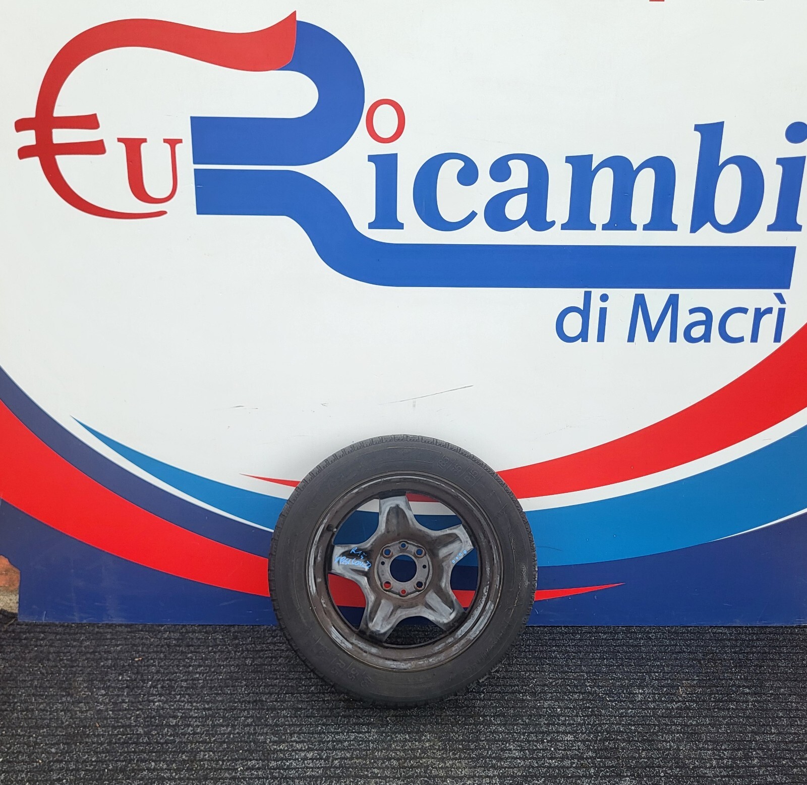Foto 1 di 2