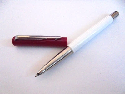 Parker VECTOR ROLLERBALL rot/weiss SUPER !!!! Made in UK !!