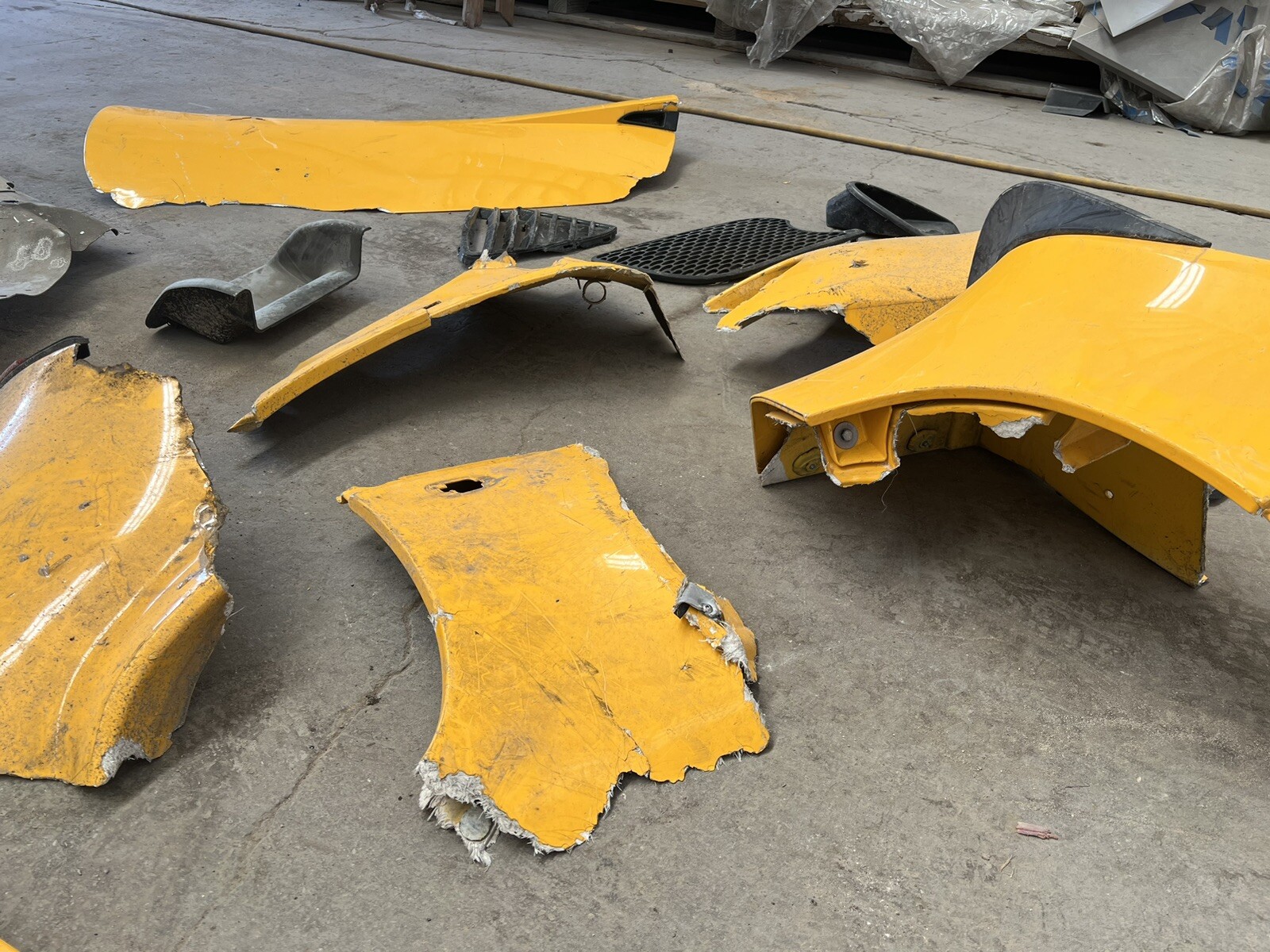 2006 Lotus Elise *Damaged* Body Panels Quarter Bumper Trunk Door Lot