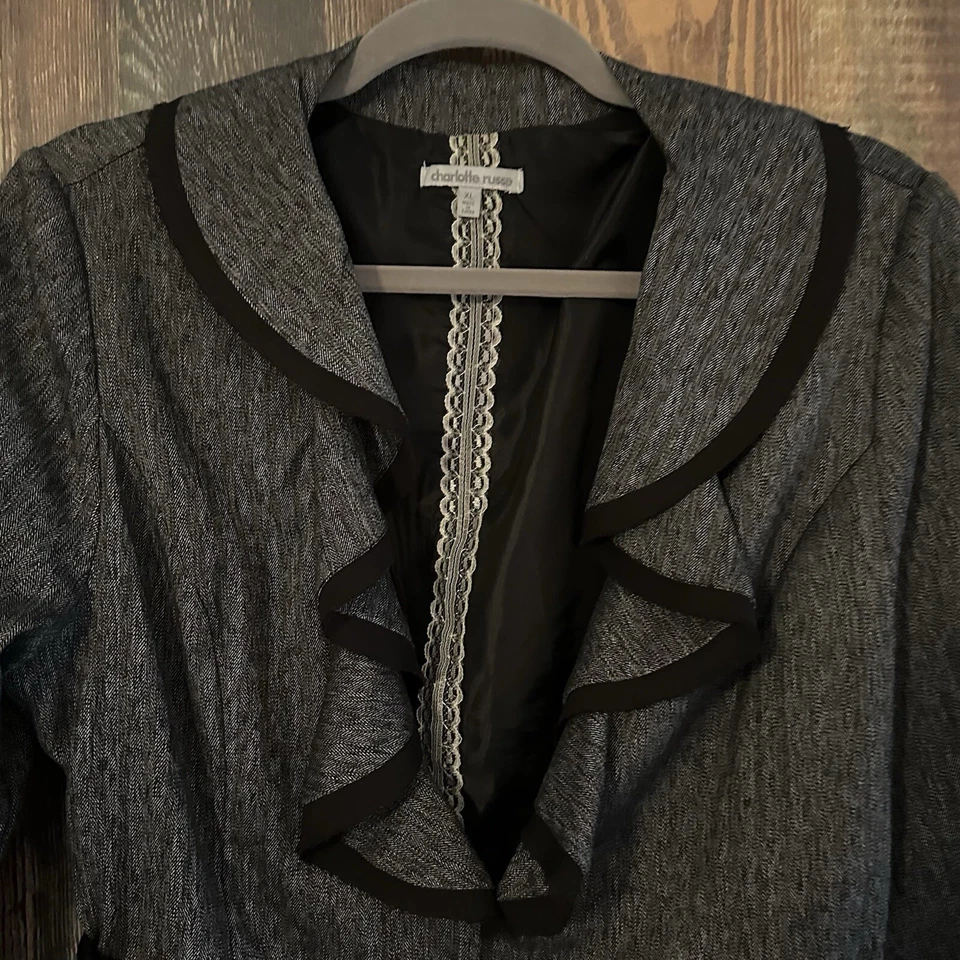 Charlotte Russe Women’s Black And Gray Women’s Blazer Jacket Size XL 3/4 Sleeve - Image 4 of 4