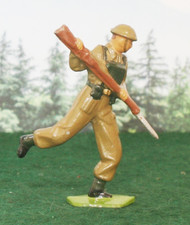 VINTAGE LEAD FIGURE - BRITISH KHAKI SOLDIER W/ BAYONET - BRITAINS SIZE   404