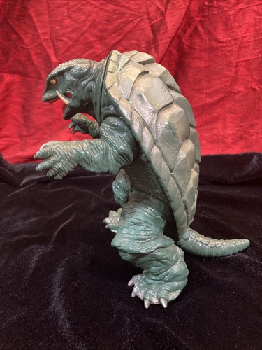 GAMERA From Japan” Daiei 1994 Vinyl Figure No tag Bandai 7.5” Tall Kaiju Monster - Picture 4 of 6