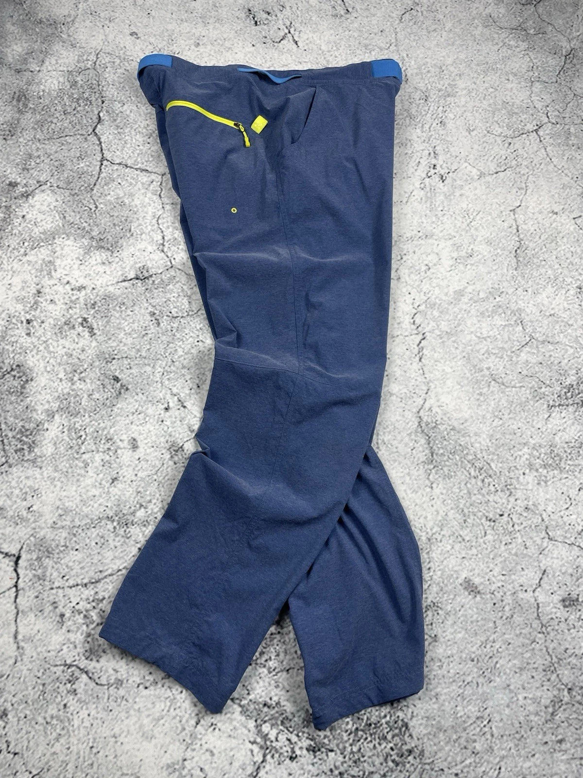 (Men’s) Haglöfs L – Blue Outdoor Trekking Pants, Hiking Performance Lightweight
Opens in a new windo