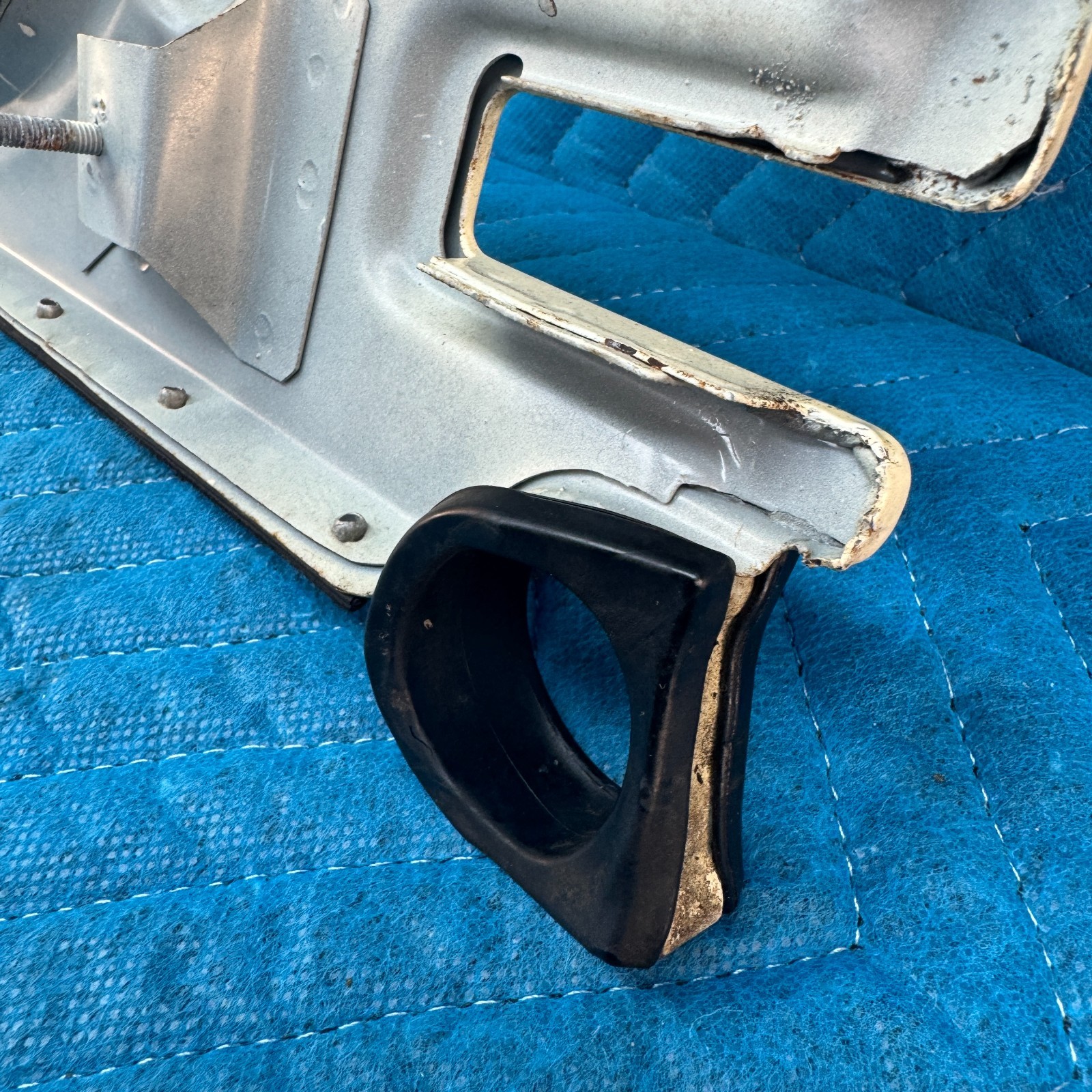 1989–1991 Chrysler Maserati TC Right Interior Quarter Trim Ginger Tan OEM 46 K