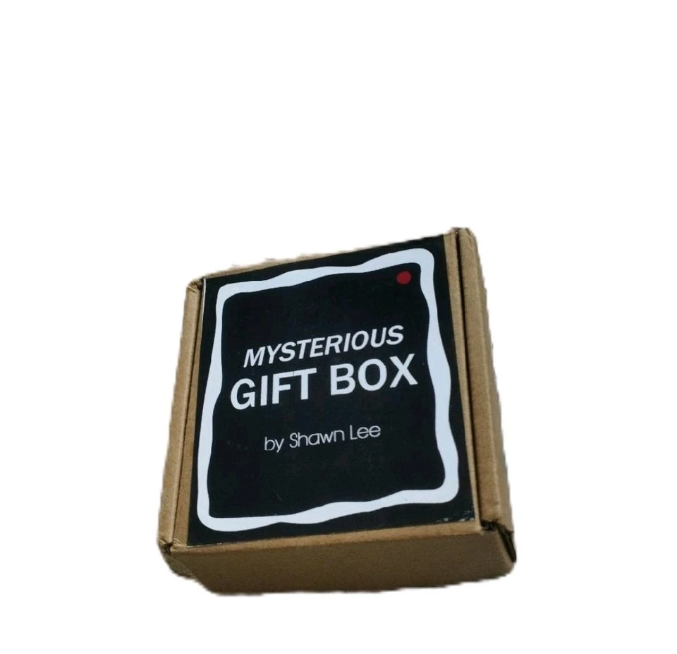 Mysterious Gift Box (Gimmick & Online Instruction) By Shawn Lee Magic Trick - Image 1 of 1