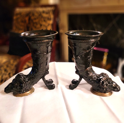 VINTAGE PAIR OF BLACKEN BRONZE & BRASS RAMS HEAD MANTEL GARNITURES 7.25''H