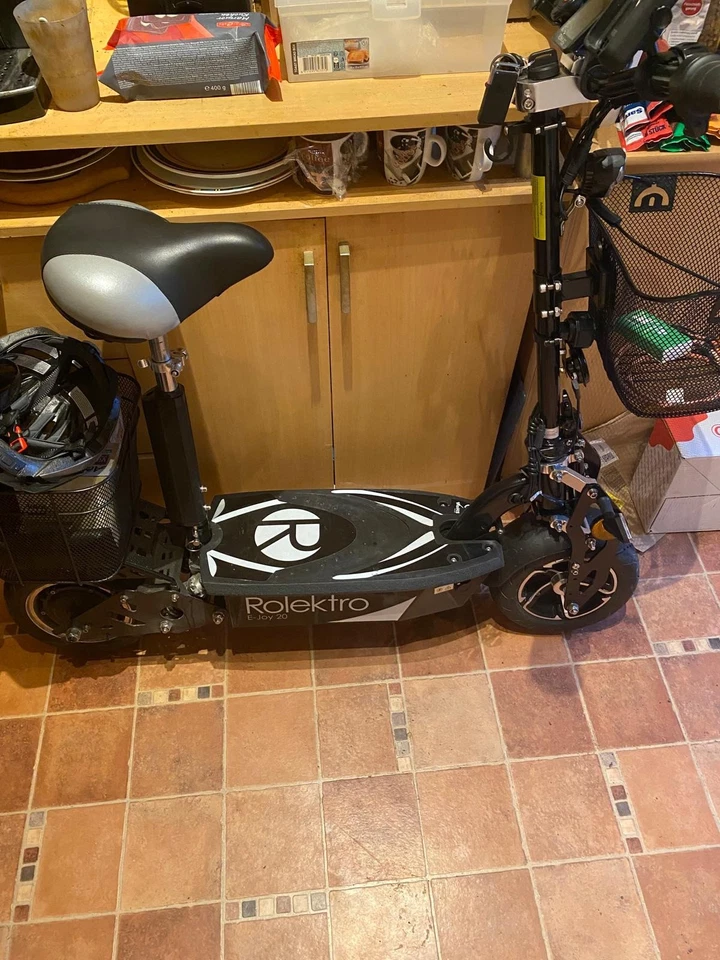 Rolektro E-Joy 20 Schwarz faltbar E-Scooter EU-Straßenzulassung E-Roller
