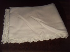 Tischdecke in wollweiss in den Maßen 110 x 150