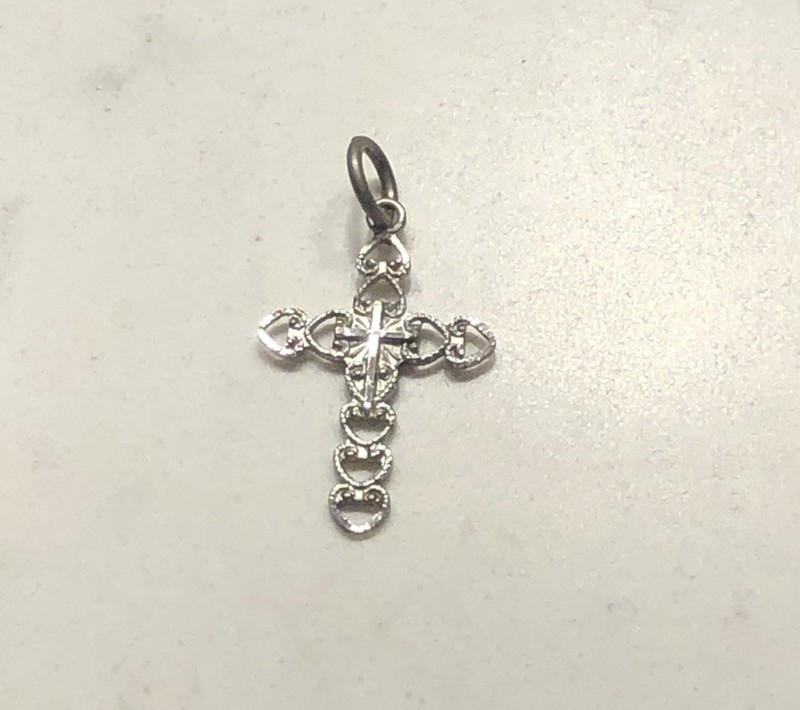 VTG PETITE CROSS OF HEARTS STERLING BY CHAPEL