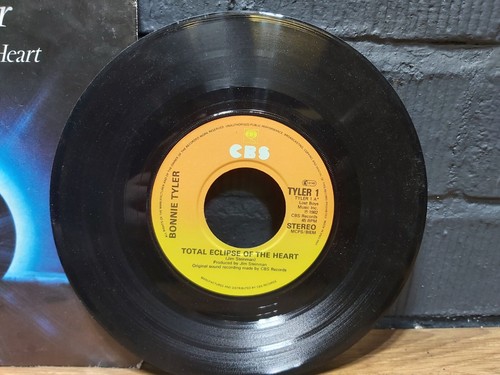 Bonnie Tyler – Total Eclipse Of The Heart Vinyl 7" Single COMBINED POSTAGE Retro - Picture 3 of 4