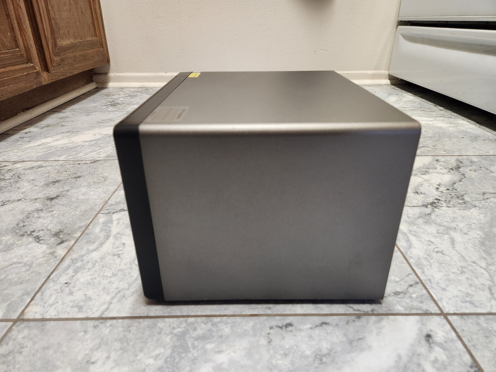 QNAP TS-869 Pro 8-Bay NAS Storage Array w/ 24TB Capacity