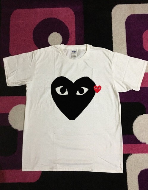 comme des garcons black t shirt red heart