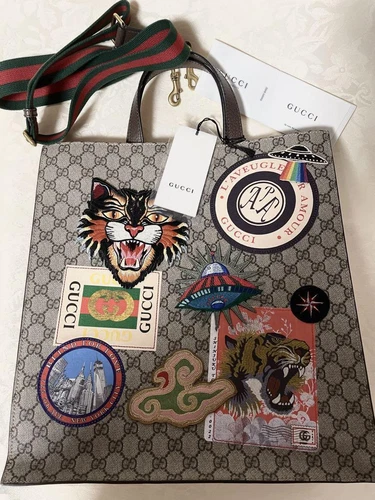 Sac fourre tout GUCCI Courier GG Supreme 2WAY Tigre du Japon