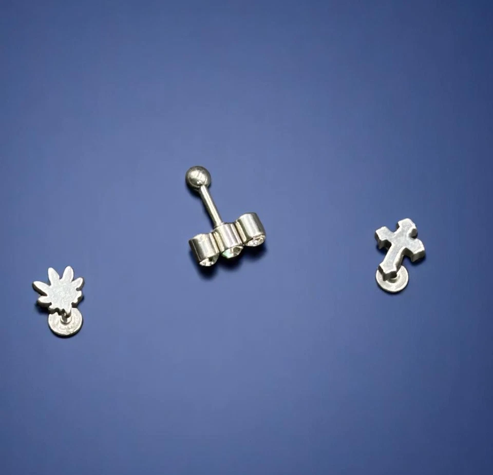 Set da 3 Piercing in Acciaio Chirurgico diametro mm. 1,2 e 1,6 Modelli Assortiti - Immagine 3 di 4