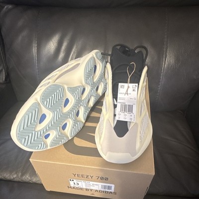adidas Yeezy Boost 700 V3 Azael FW4980 deadstock