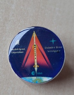 Esa Maxus 2 Daimler Benz Aerospace Space Exploration pin badge