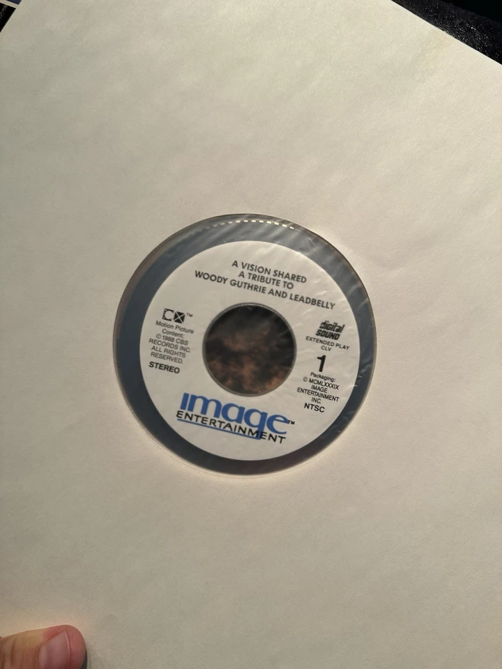 A Vision Shared: A Tribute to Woody Guthrie and Leadbelly (1988) Laserdisc Folk  - Image 4 of 4