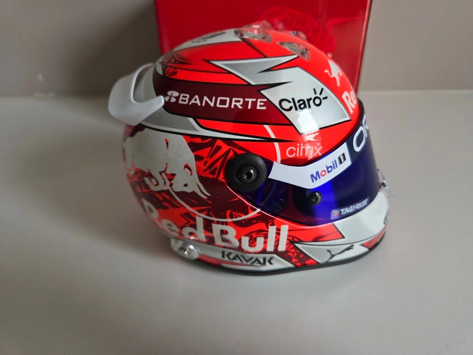 Casco Schuberth 1/2 Red Bull Racing - S. Perez - #11 Gp Austriaco 2022 - Immagine 3 di 4