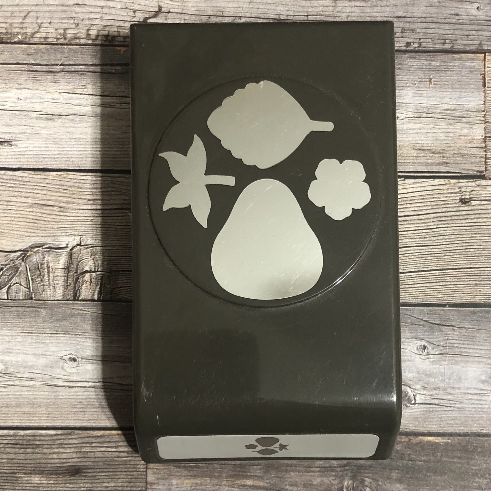 Stampin Up STRAWBERRY BUILDER Punch Paper Crafts Scrapbook Tool