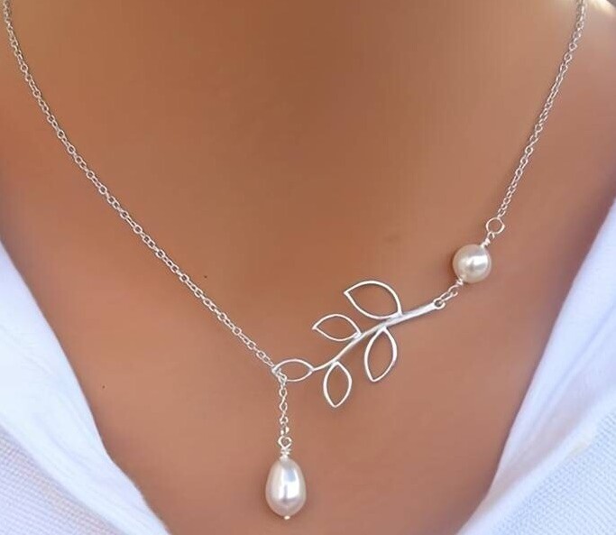 Faux Pearl Pendant Necklace with 50cm Elegant Chain-image