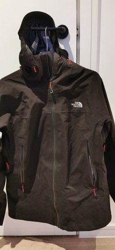 Summit Series Gore-Tex PRO Jacket Size 