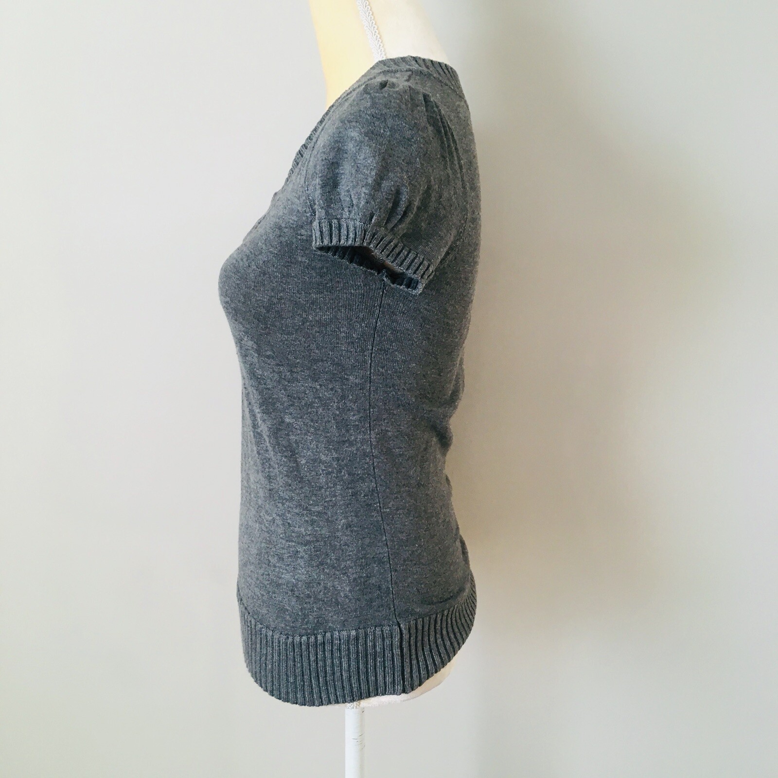 Active Basic Women’s Grey Crew Neck Short Sleeve … - image 2