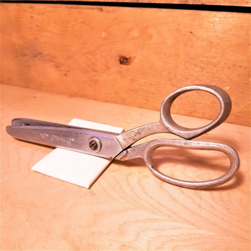 Easy Pinker Scissors Shears Pinking Aluminum Vintage - Swanky Barn - Picture 3 of 12