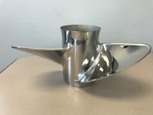 SS#16 Mercury Reconditioned 48-11074 13.87 x 23 RH Stainless Steel 3B Propeller - Picture 2 of 2
