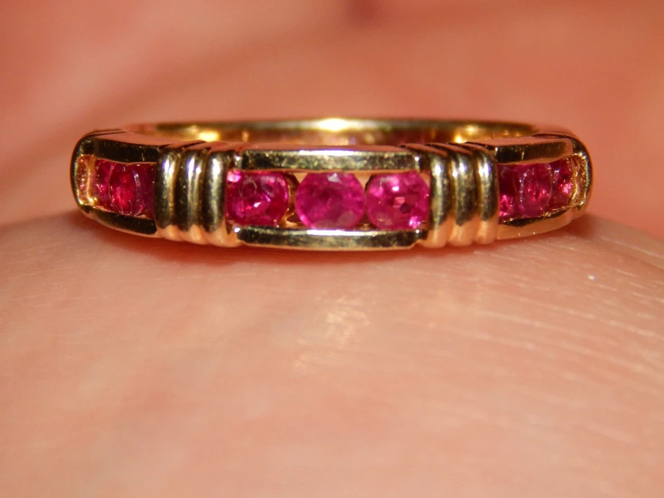 14K YELLOW GOLD  EFFY 1/2 TCW   RUBY BAND STACKING RING  SIZE 6.75 SIZEABLE  - Image 3 of 4