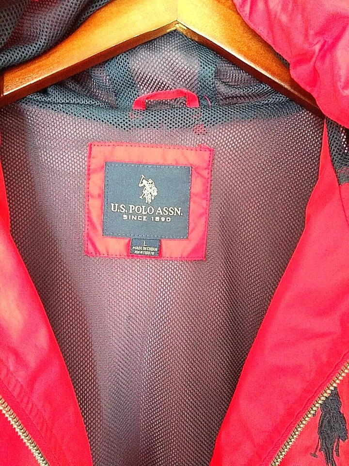 Chaqueta de lluvia cortavientos para mujer Polo Assn talla L color rojo bolsillos EE. UU. Foto 3 de 4