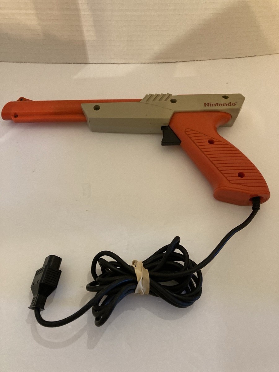 Original 1985 Orange Nintendo NES Zapper Duck Hunt Gun NES-005 OEM