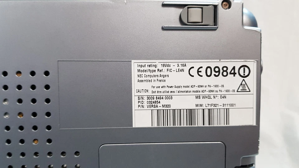 NEC versa m320 15" Laptop Intel Pentium 4 224MB No HDD - Image 4 of 4