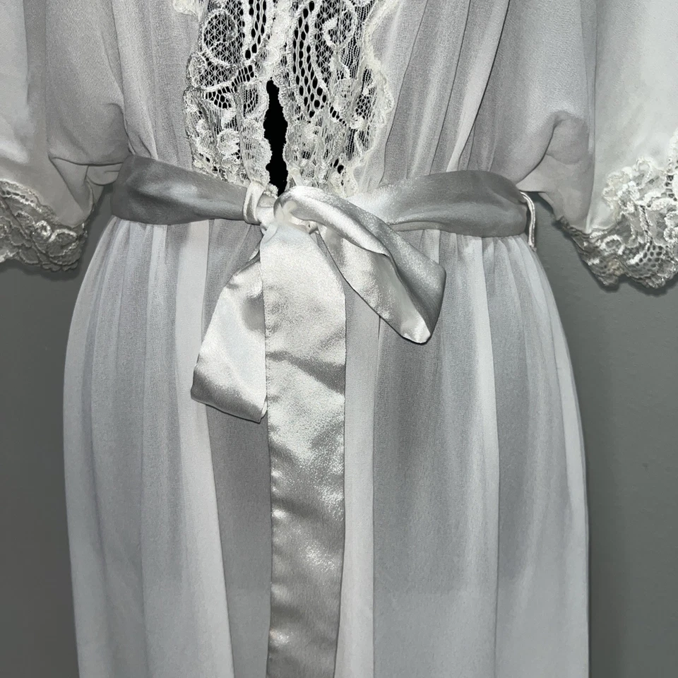 Seductivewear Cinema Etoile Sheer White Bridal Robe with Lace Size L - Image 3 of 4