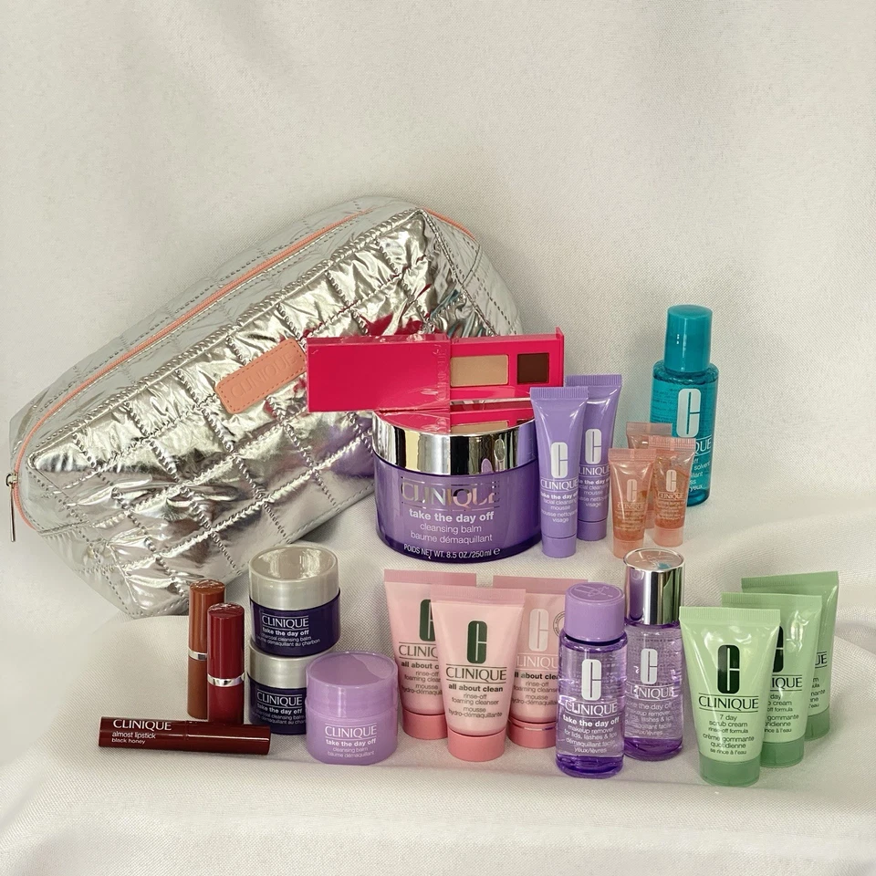 Clinique Lote de 23 Piezas Limpiadores Desmaquillantes Sin Usar y Más Tómate el Día Libre Foto 4 de 4