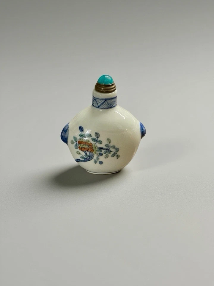 中国古董 DouCai Bird Flower Porcelain Snuff Bottle Jade Lid — 第 2/4 张图片