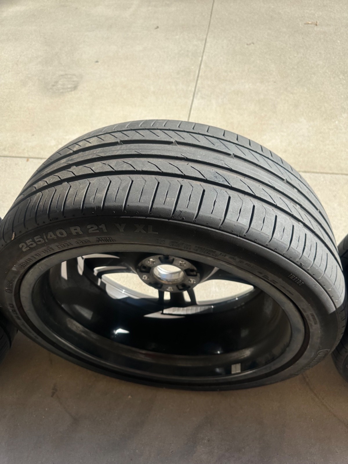 Rolls Royce Wraith OEM 21 wheels set of 4 tires in