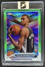 2023-24 Topps Chrome Victor Wembanyama Green Refractor Rookie RC #1 Spurs