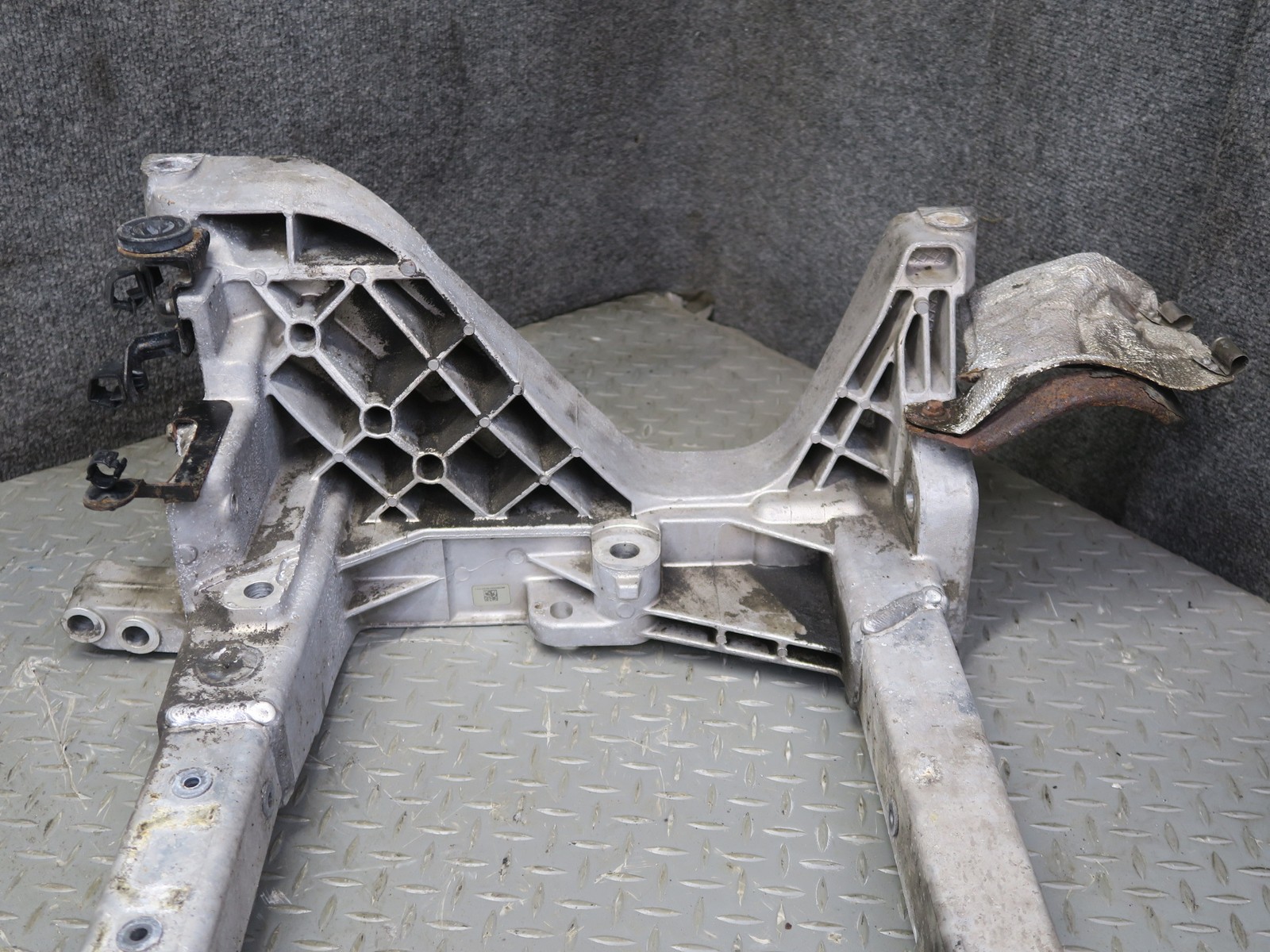 17-20 MASERATI LEVANTE M161 3.0L AWD FRONT SUSPENSION CROSSMEMBER CARRIER CRADLE
