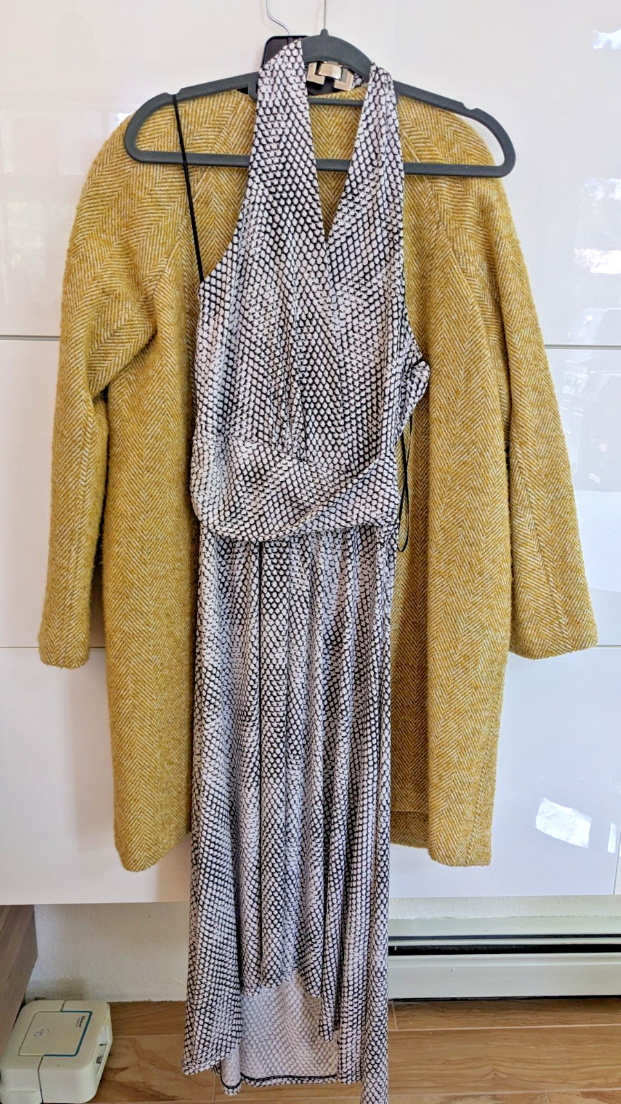 black  white python halter neck dress michael kor… - image 4