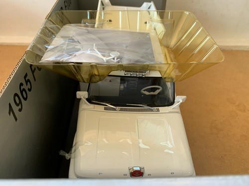 SUN STAR FORD PICK UP F100 ICE CREAM 1965 1/18 EN BOITE D6 - Imagen 4 de 5